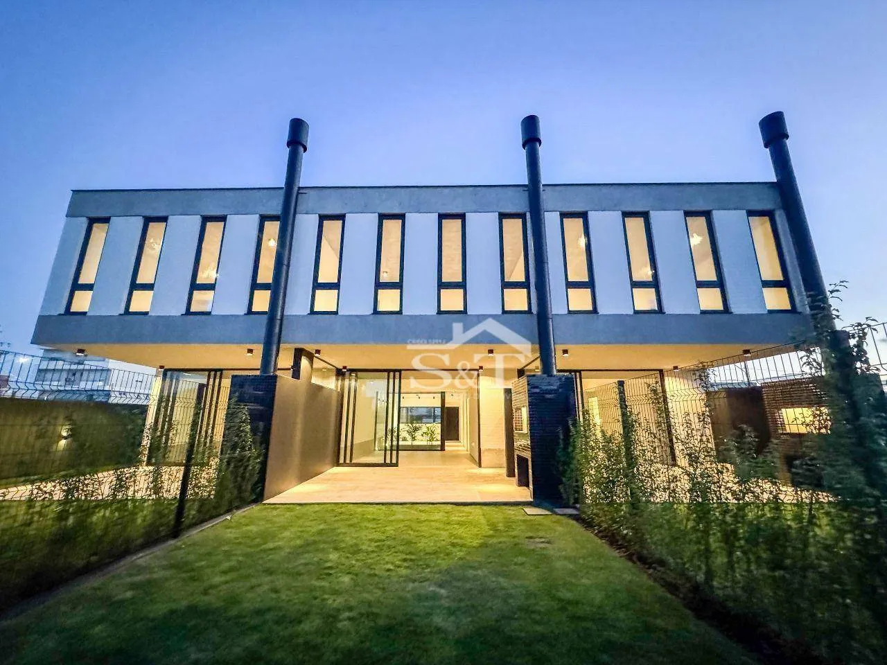 Sobrado com 3 dormitórios à venda, 183 m por R$ 1.700.000 - Ingleses - Florianópolis/SC — foto 2