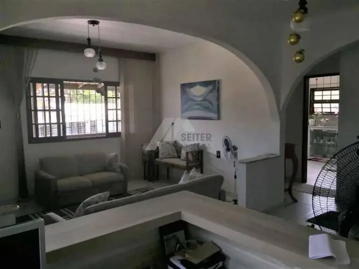 Casa 3 dormitórios com suite à venda Itacorubi Florianópolis — foto 3