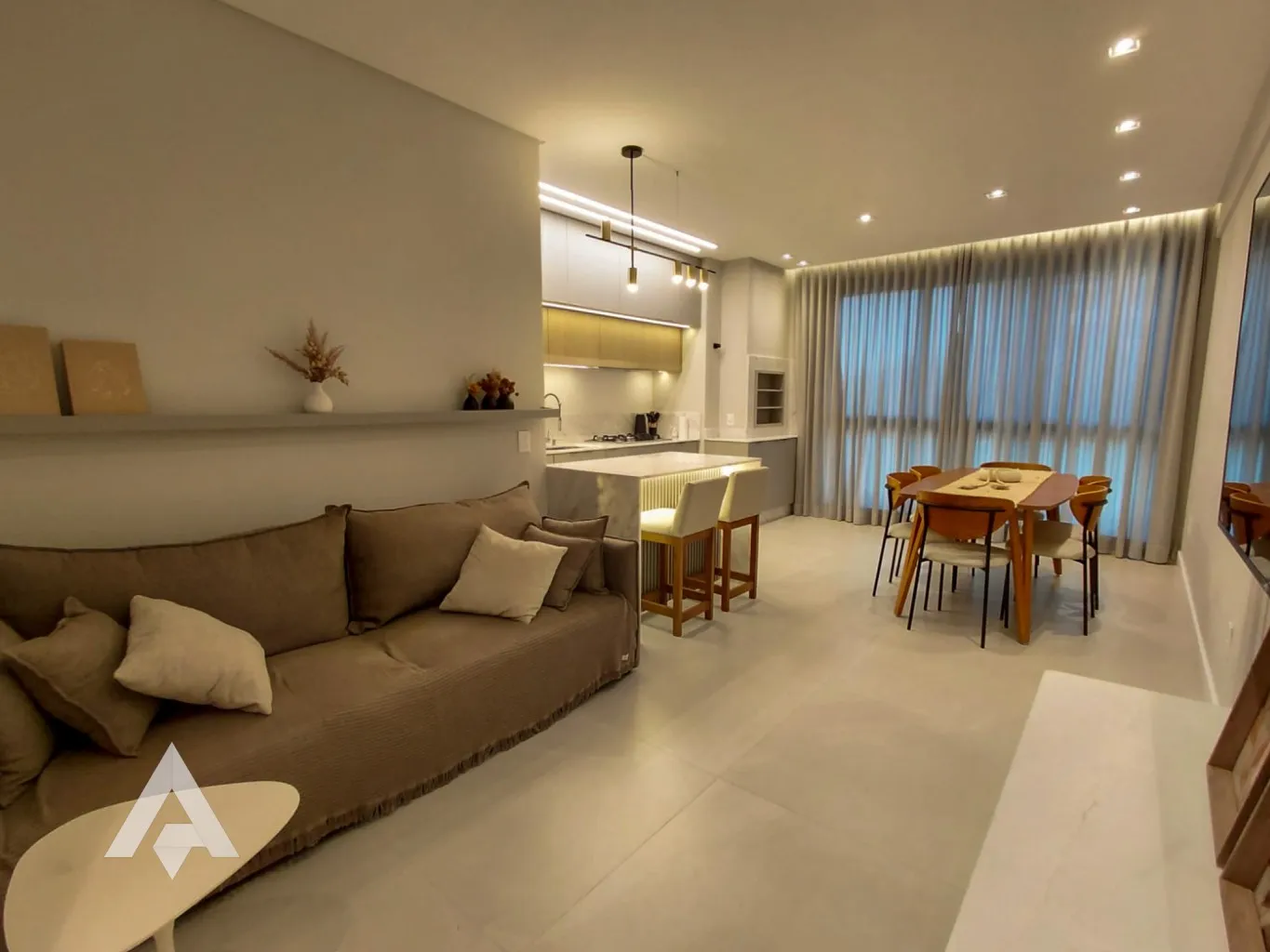 Apartamento mobiliado de 3 suítes à venda por R$ 2.300.000,00 - Bairro Bombas - Bombinhas/SC — foto 6