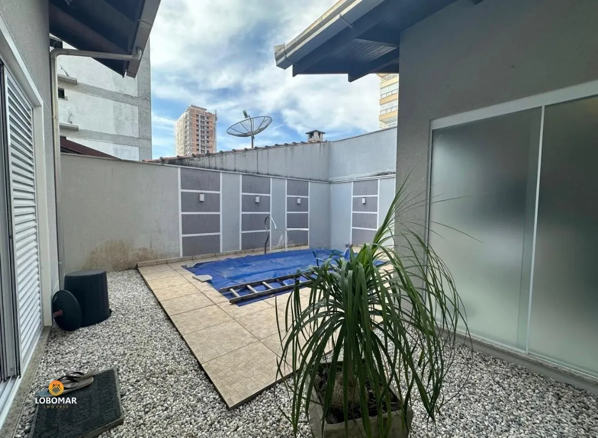 Casa com piscina a 100 metros do mar, em Balneário Piçarras/SC — foto 3