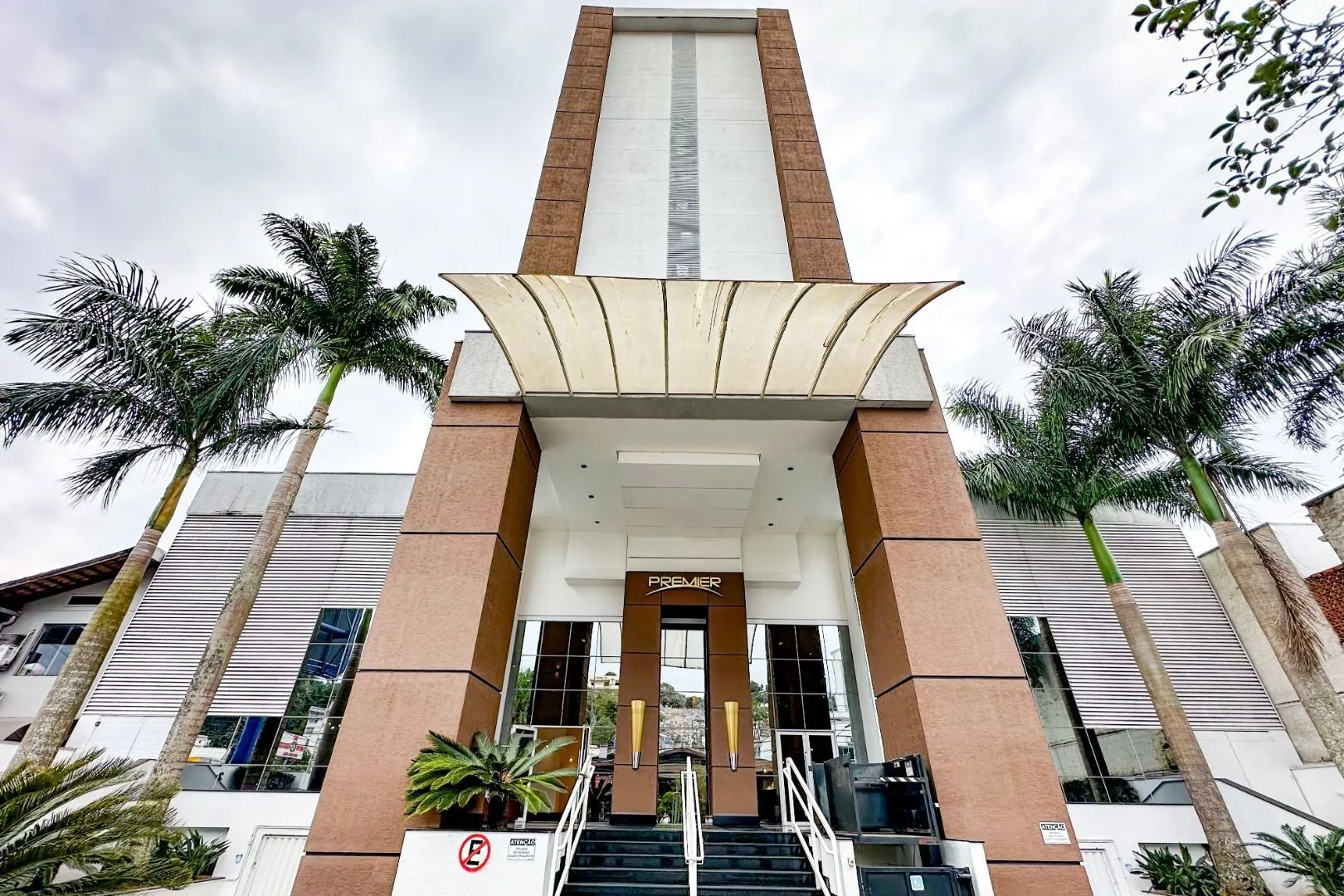 Loft à venda no Centro de Blumenau, próximo à Vila Germânica - ideal para morar ou investir - foto 1