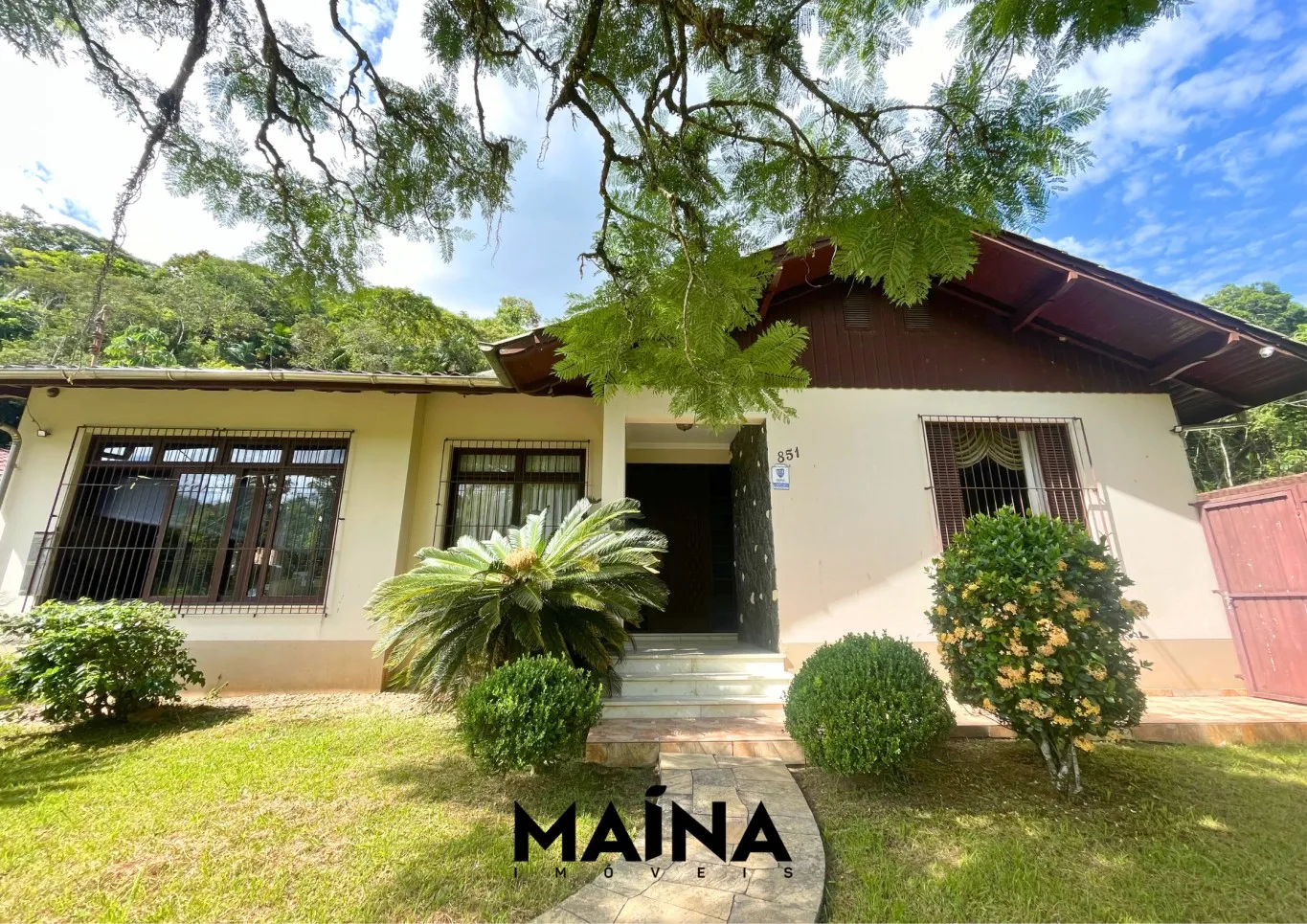 Casa com 200M2 de área útil e 23.000m2 de terreno com muito verde. — foto 2