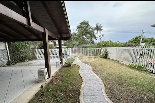 Casa · para alugar · 5 quartos · 400m² · Ponta Aguda, Blumenau