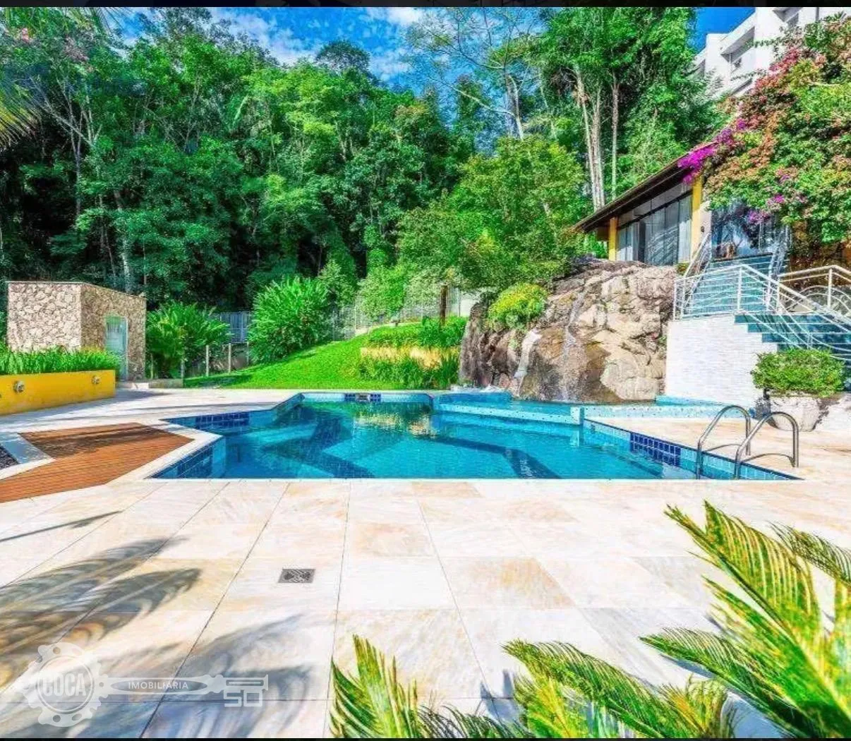 Exclusiva Casa de Alto Padrão em Blumenau: Luxo, Natureza e Privacidade em um Terreno de 6.074 m — foto 3