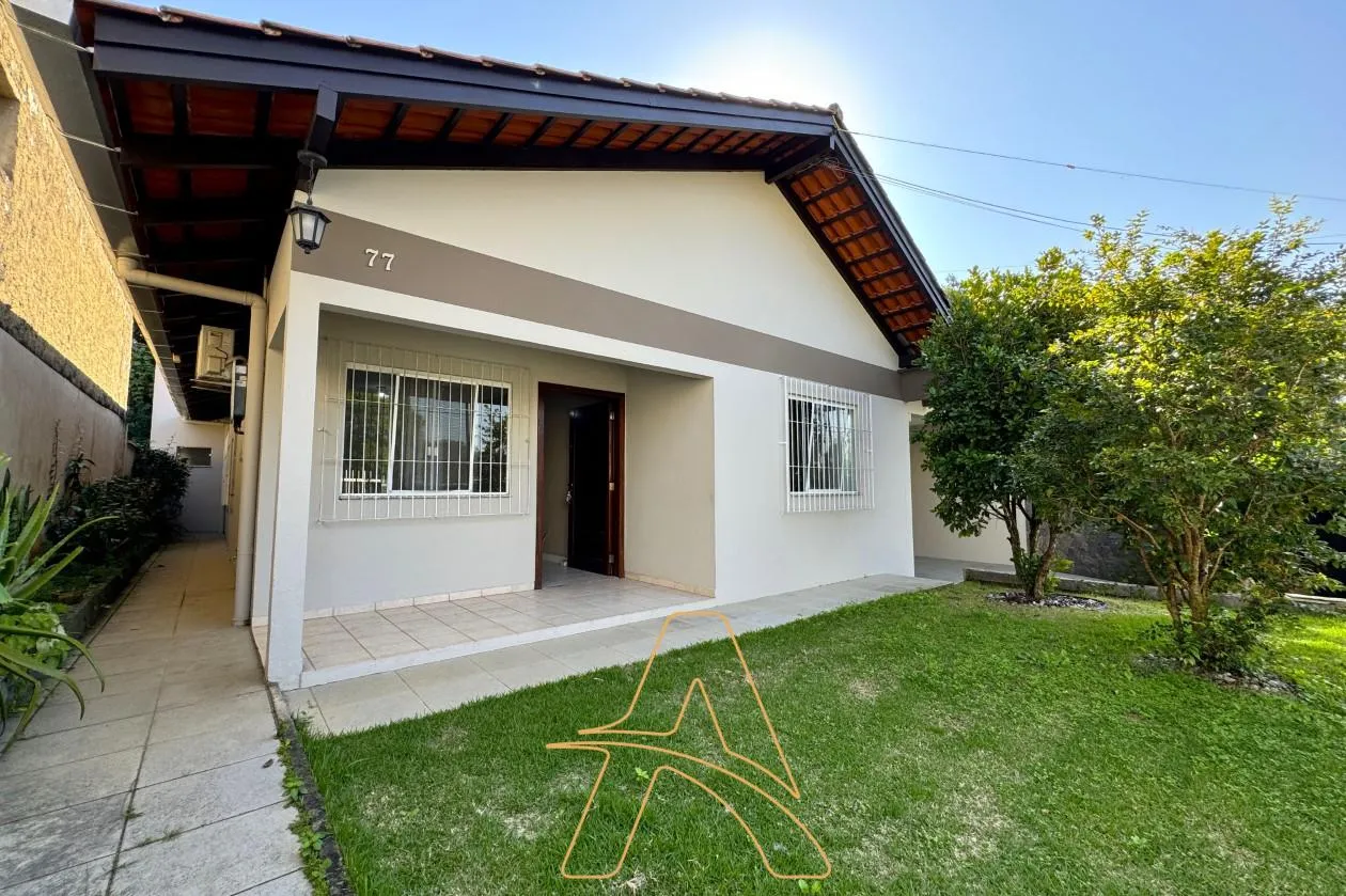 Casa com Amplo Terreno e Área de Festas Completa no Bairro Tribess — foto 2