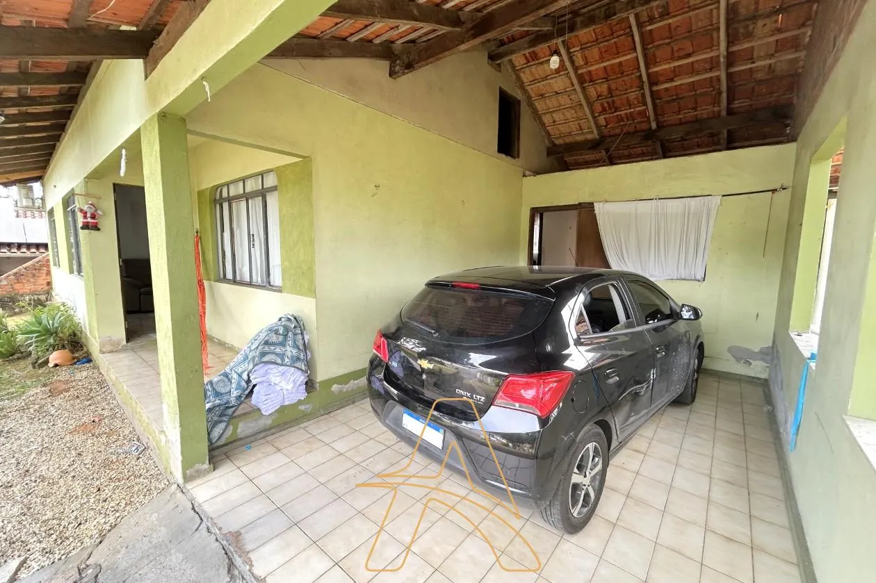 Casa com Amplo Terreno à Venda no Bairro Água Verde — foto 6