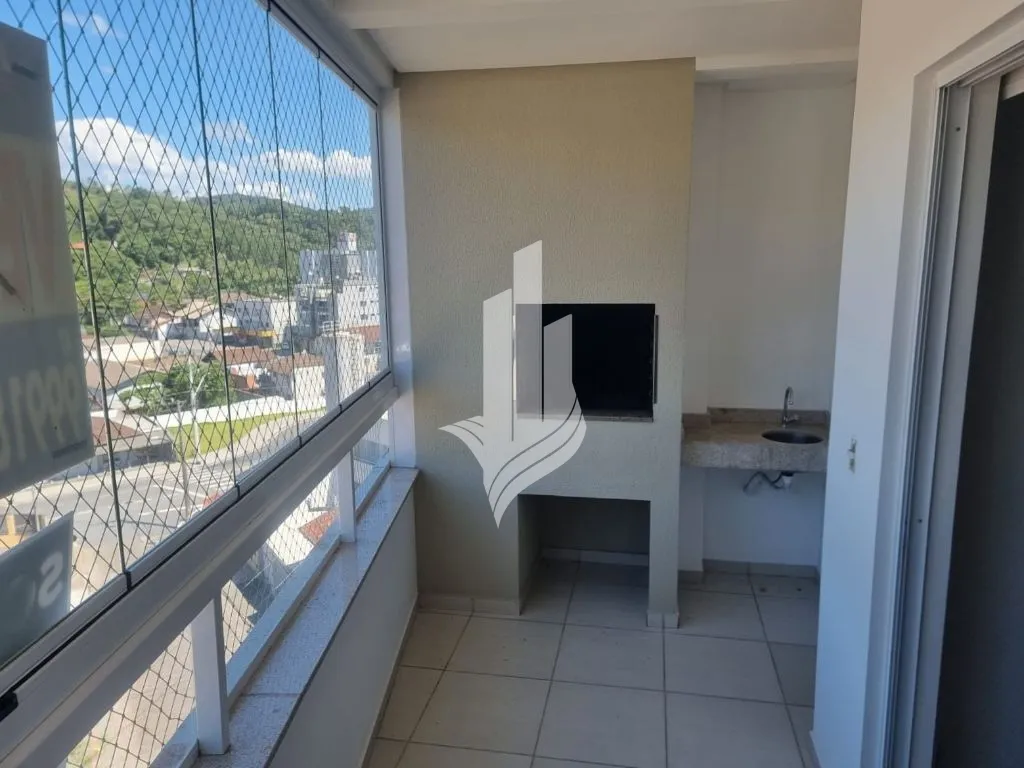 Apartamento semi mobiliado 3 dormitórios, 1 suíte, 2 vagas de garagem. — foto 4
