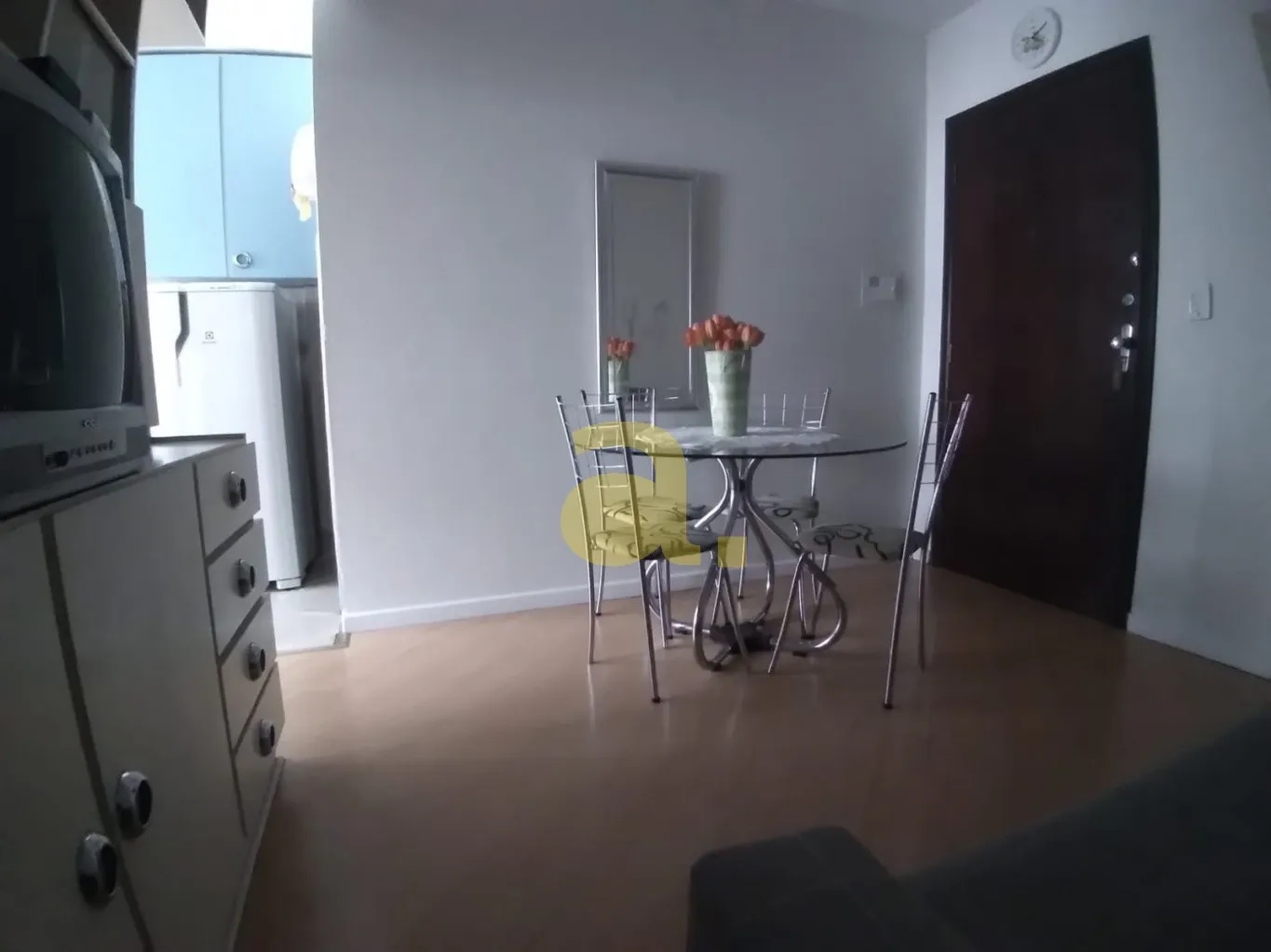EXCELENTE APARTAMENTO MOBILIADO PARA LOCAÇÃO NO BAIRRO CENTRO — foto 5