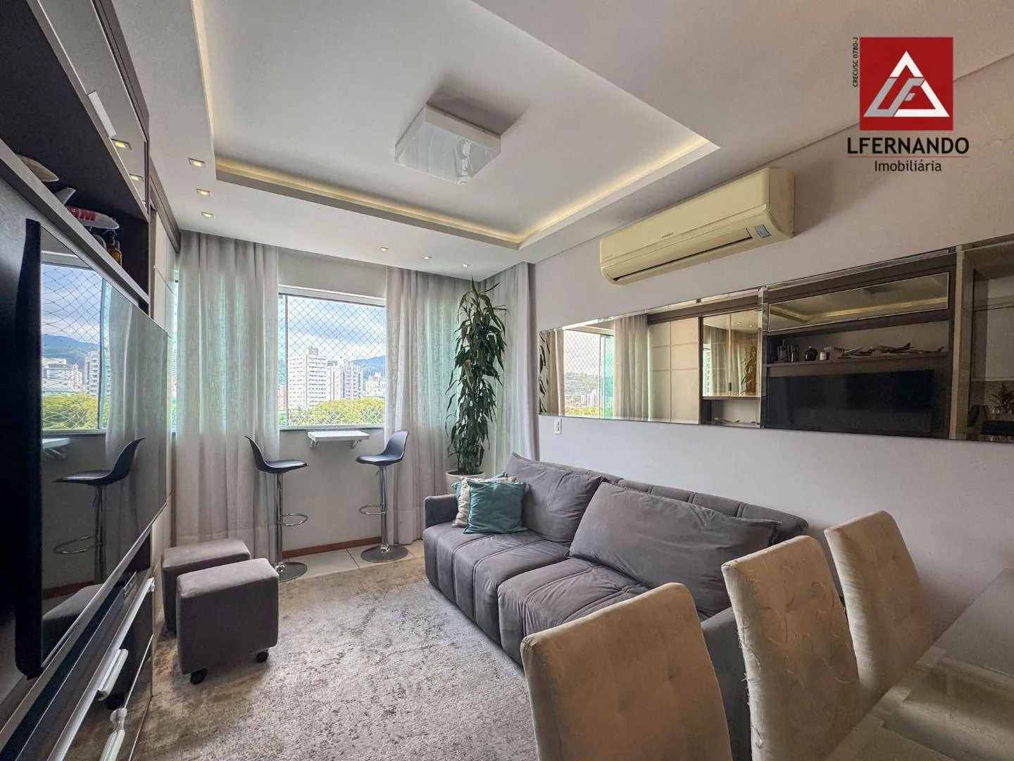 Apartamento mobiliado com 2 dormitórios, sendo 1 suíte à venda, 70 m por R$ 730.000 - Vila Nova - Blumenau/SC — foto 2