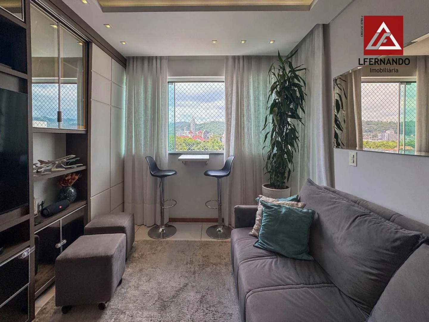 Apartamento mobiliado com 2 dormitórios, sendo 1 suíte à venda, 70 m por R$ 730.000 - Vila Nova - Blumenau/SC — foto 3
