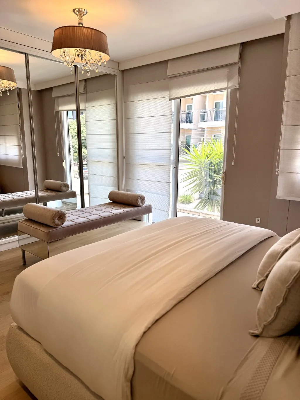 Casa com 3 Quartos, Suíte com Sacada | Mobiliada e Decorada — foto 3