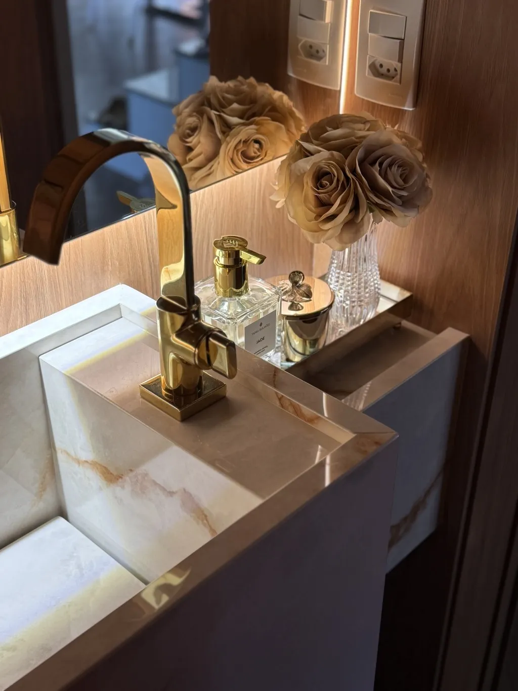 Casa com 3 Quartos, Suíte com Sacada | Mobiliada e Decorada — foto 6