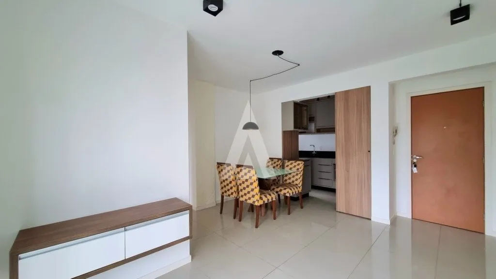 Apartamento com 1 suíte(s) mais 2 quarto(s) à venda no bairro FLORESTA em JOINVILLE, por R$ 425.000.00. — foto 2