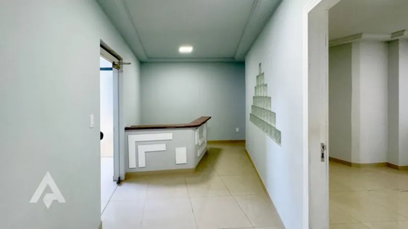 Sala comercial de 53 m para locação por R$ 1.800,00 - Bairro Centro - Blumenau/SC — foto 2