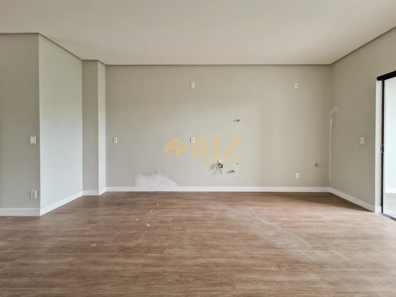 Sobrado com 3 quartos, sendo 1 suíte, com amplo espaço nos fundos, no Bairro Fortaleza Alta! — foto 6
