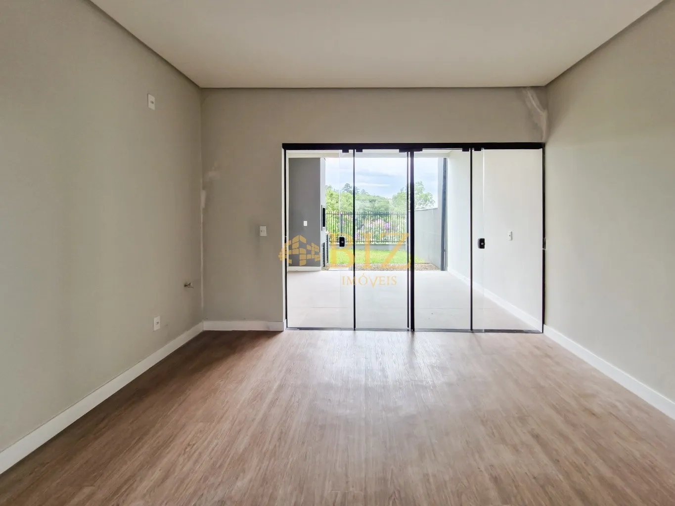 Sobrado com 3 quartos, sendo 1 suíte, com amplo espaço nos fundos, no Bairro Fortaleza Alta! — foto 7