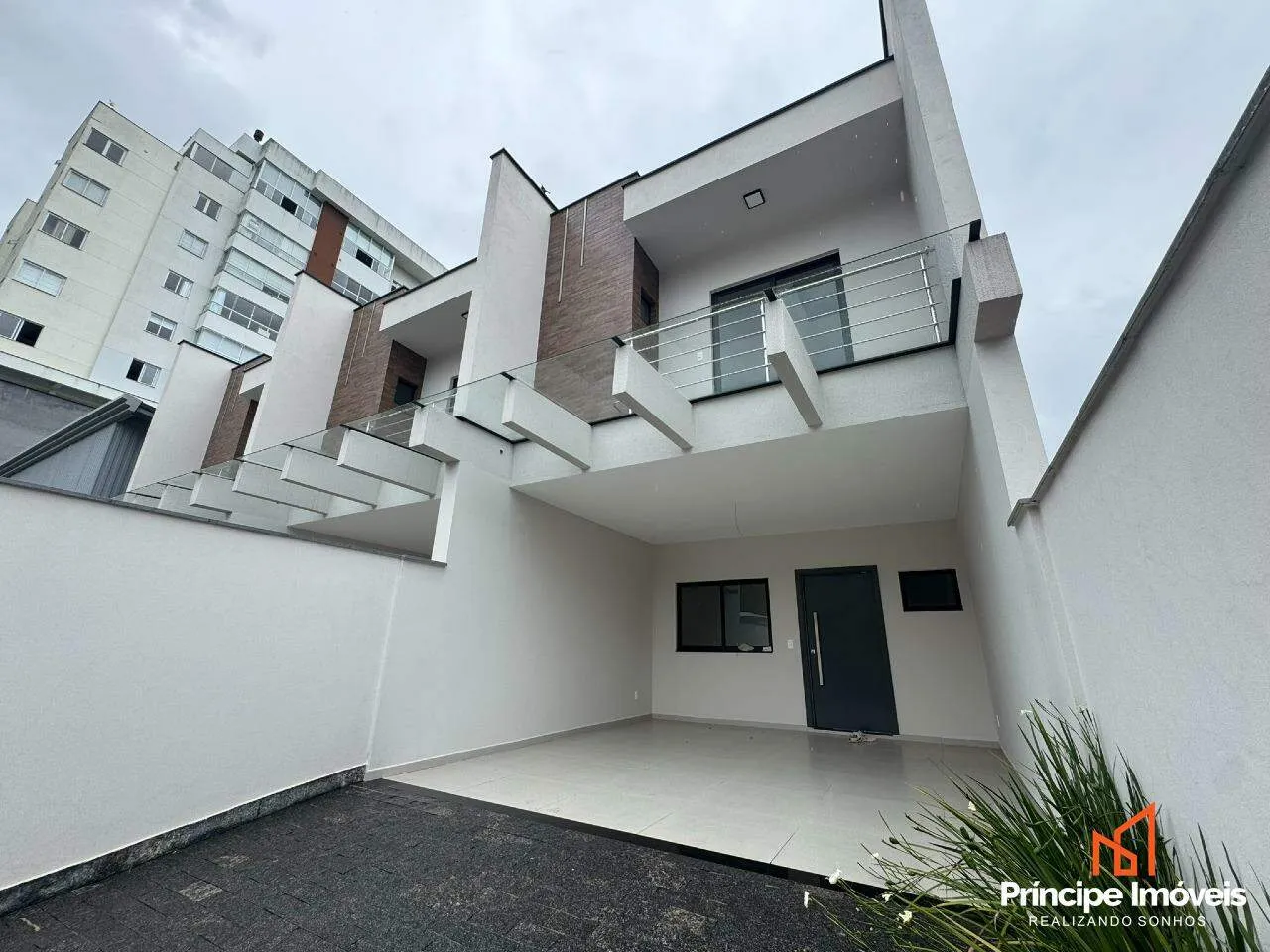 Geminado com 3 quartos no Costa e Silva em Joinville - foto 1