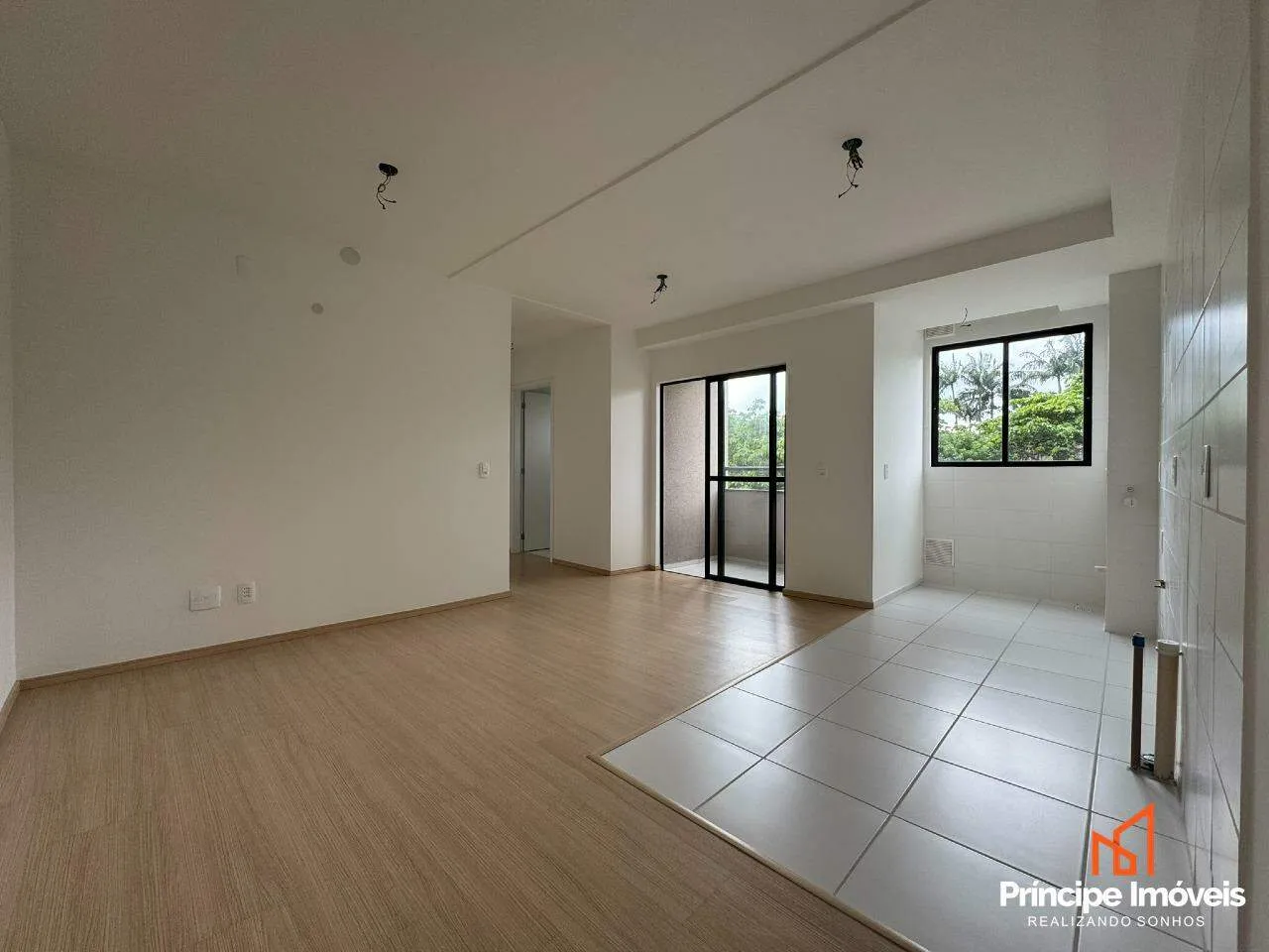 Apartamento com 2 quartos no Floresta em Joinville - foto 1