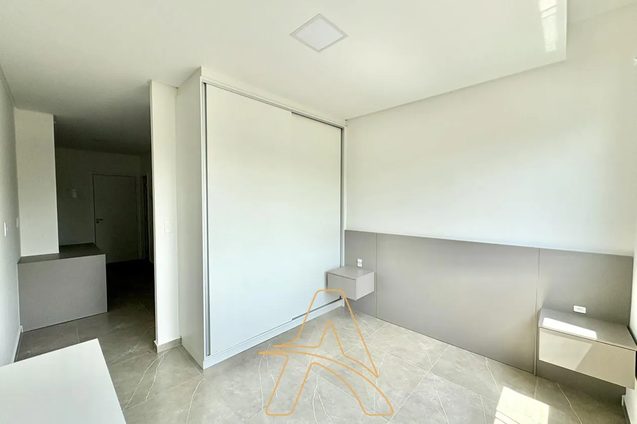Apartamento Mobiliado com 1 Dormitório Próximo ao Trevo Tomio - foto 1