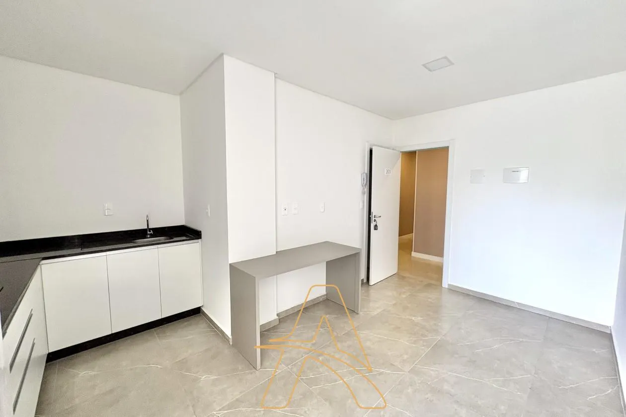 Apartamento Mobiliado com 1 Dormitório Próximo ao Trevo Tomio — foto 6