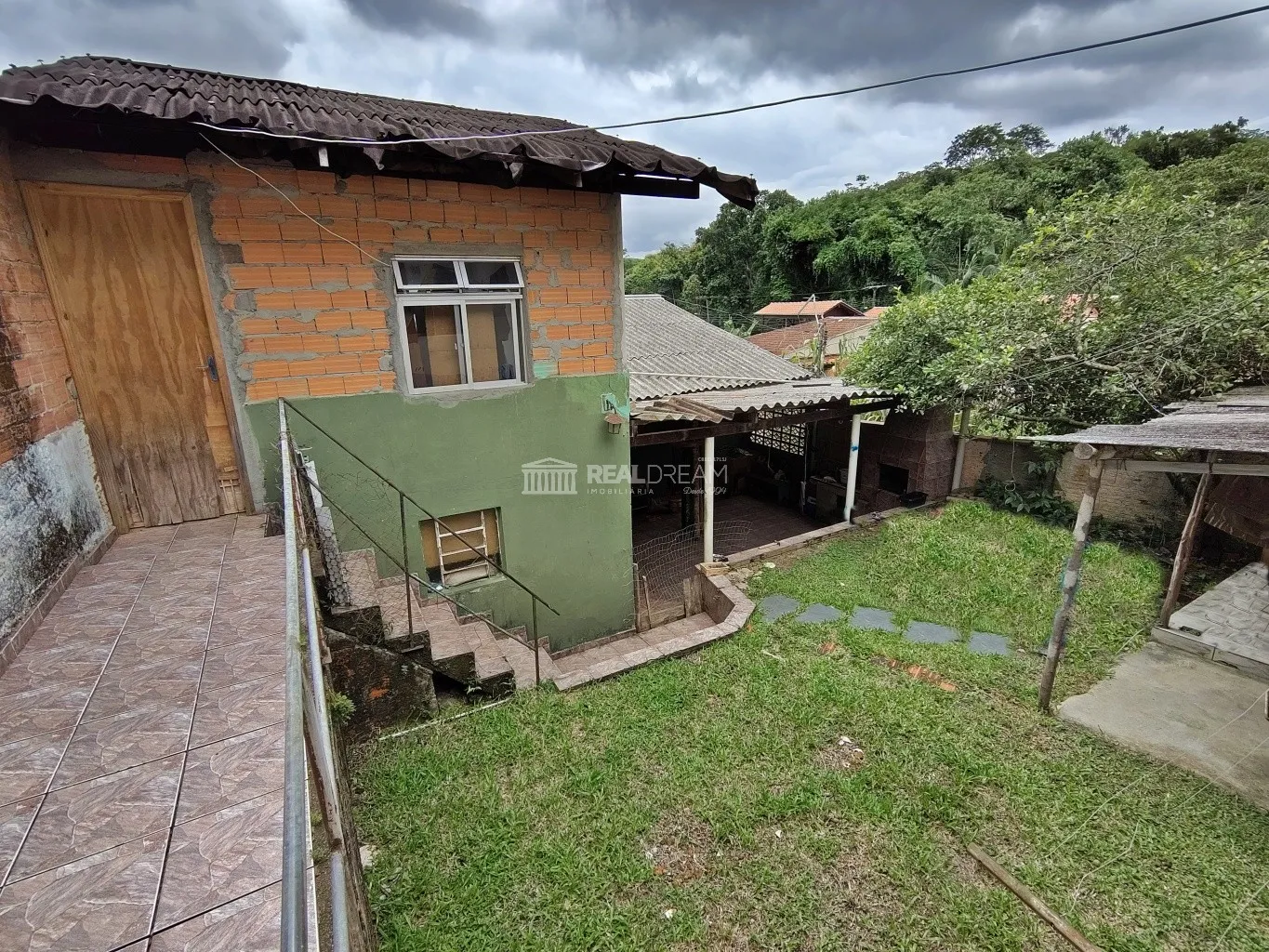 Terreno de 260,00m em declive com duas quitinetes alugadas. — foto 5