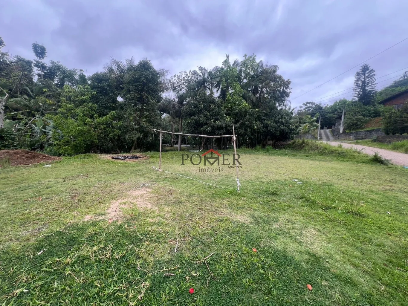 Terreno à venda no bairro Wunderwald - Pomerode, com 450,00m, fazendo 33,10m de frente de forma irregular. — foto 2