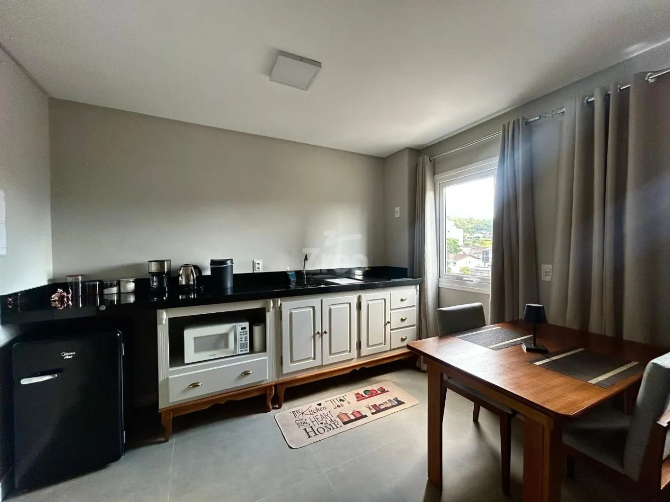 Apartamento Mobiliado de 1 Dormitório na Velha, Blumenau - foto 1