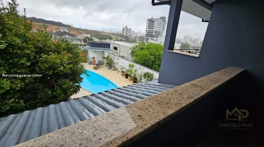 Casa Duplex para Venda em Palhoça, Pedra Branca, 3 dormitórios, 1 suíte, 4 banheiros, 2 vagas — foto 2