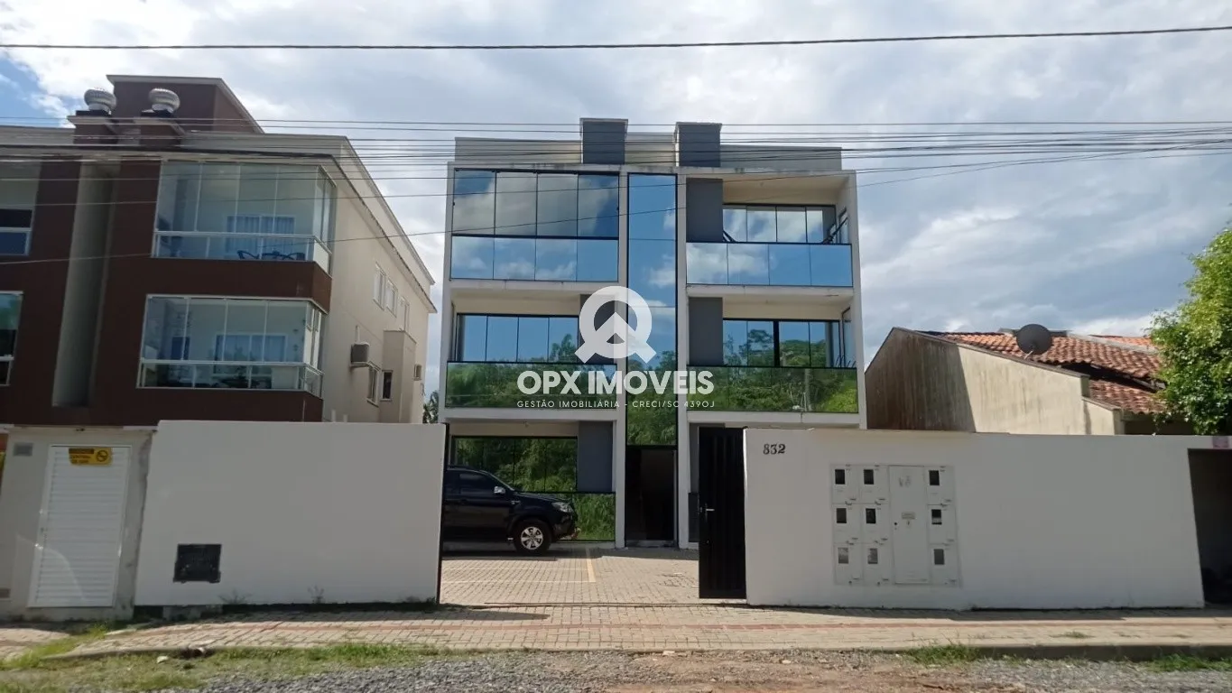 Apartamento com 2 Quartos sendo 1 Suíte á venda 600m da Praia no Itacolomi - foto 1