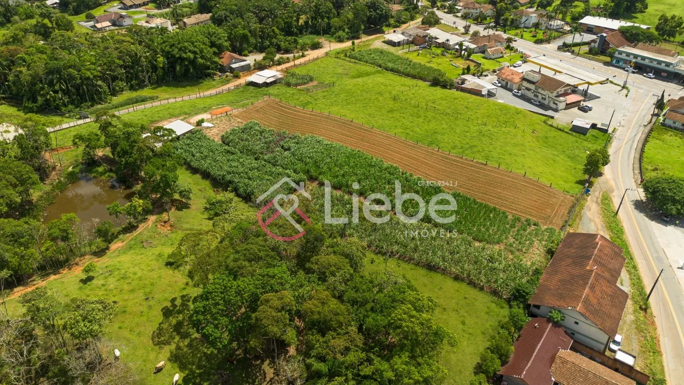 Amplo Terreno para instalação de Indústria, Unidade Multi Familiar ou Comercial no Bairro Testo Central na cidade de Pomerode com 82.165,77m. Imóvel já possui um Galpão, Casa e Salas Comerciais. — foto 6