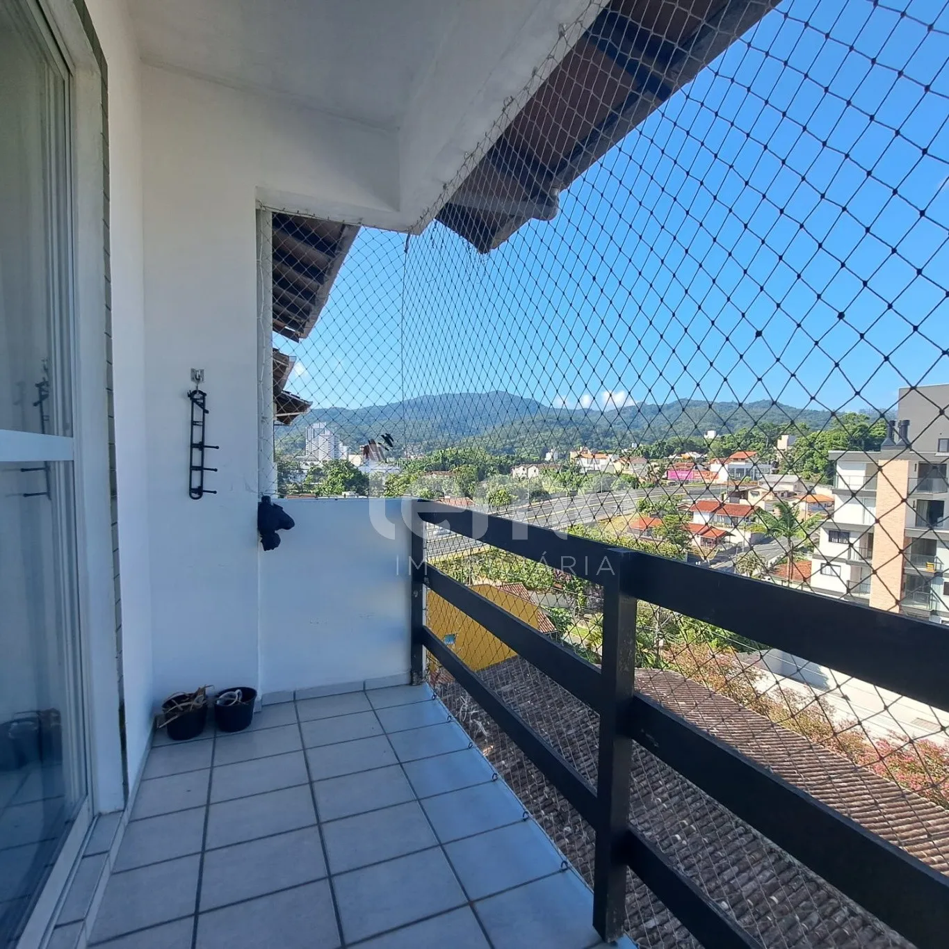 Apartamento 3 dormitórios bairro Água Verde - Blumenau/SC - foto 1