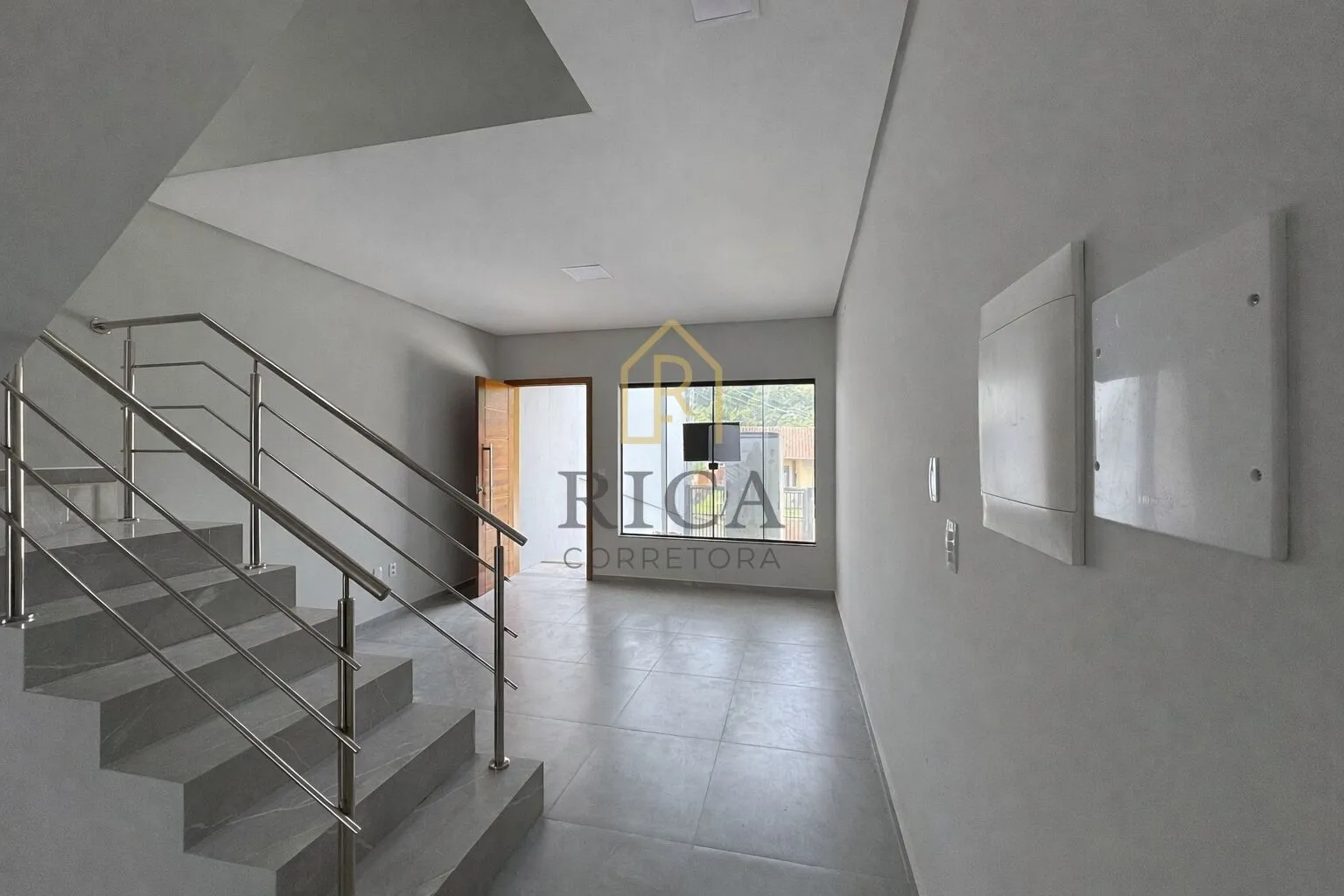 Sobrado Novo no Bairro Escola Agrícola — foto 4