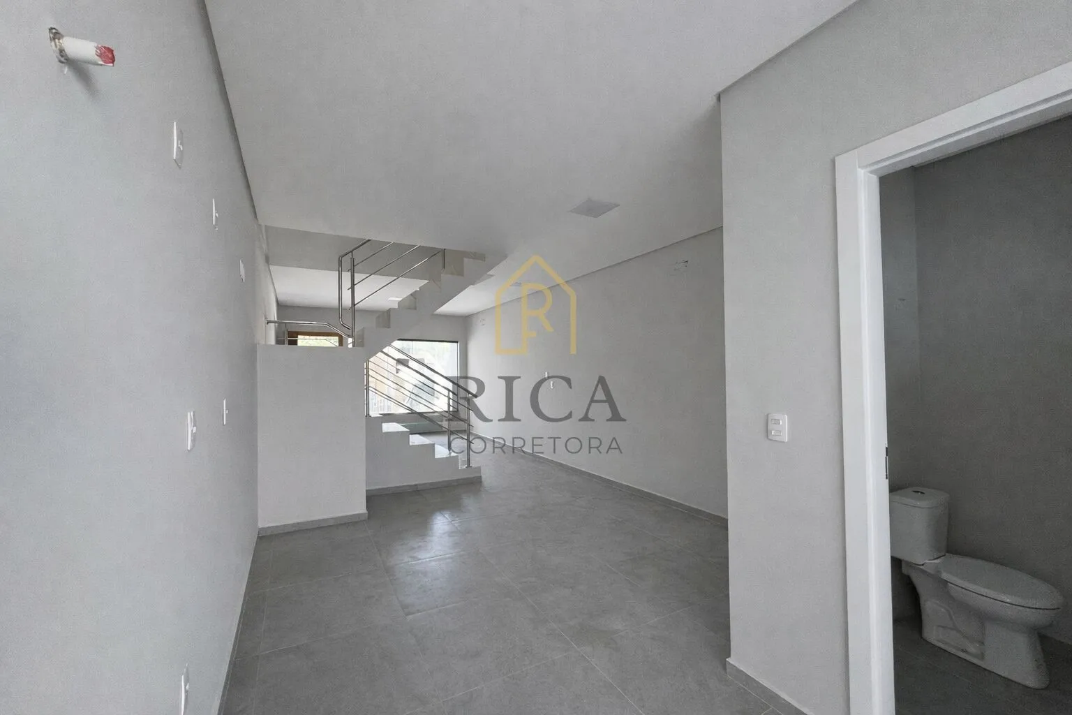 Sobrado Novo no Bairro Escola Agrícola — foto 5