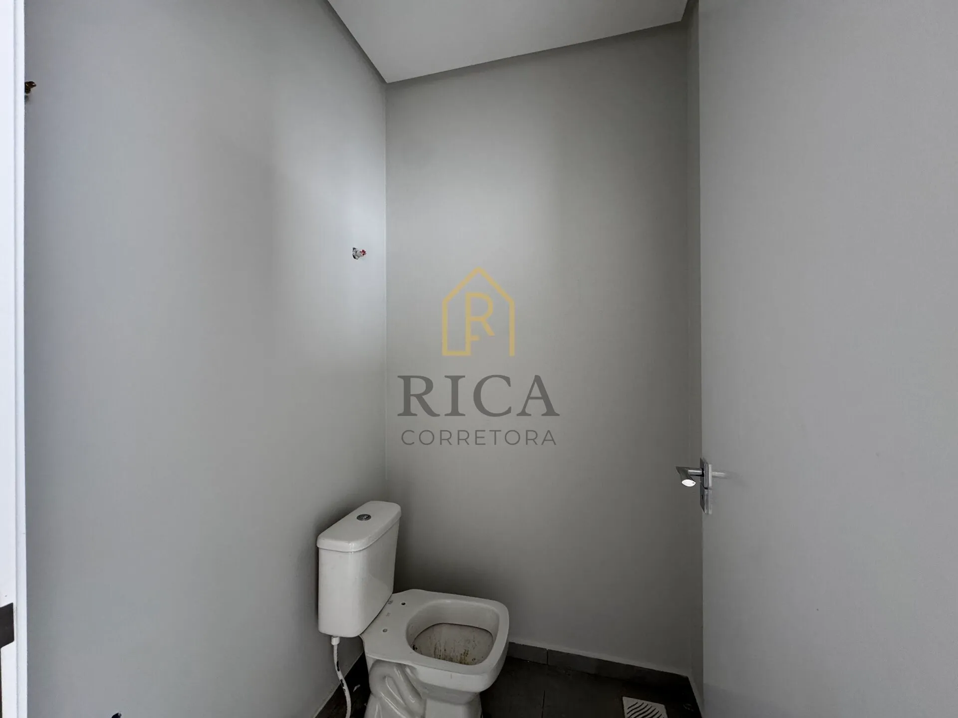 Sobrado Novo no Bairro Escola Agrícola — foto 7