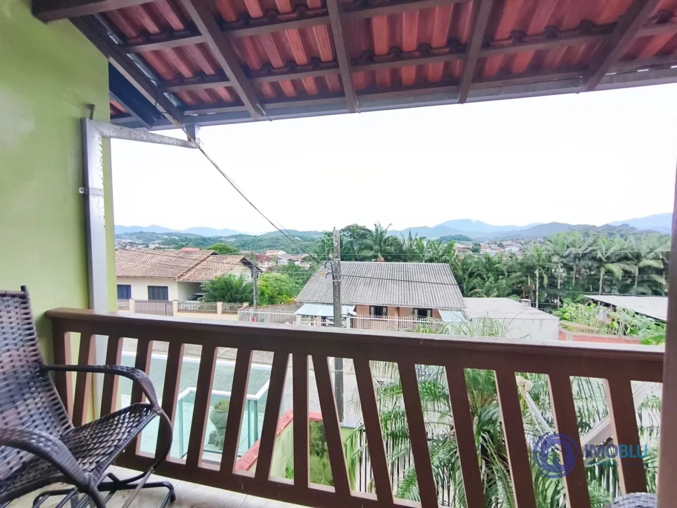 CASA COM PISCINA , 2 PAVIMENTOS , 3 VAGAS , BAIRRO TRIBESS , — foto 5