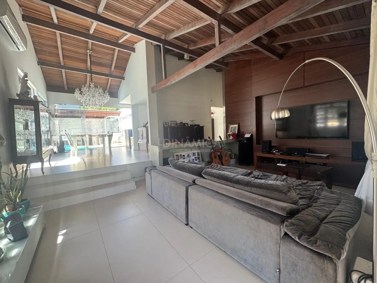 Casa · à venda · 3 quartos · 261m² · Vorstadt, Blumenau