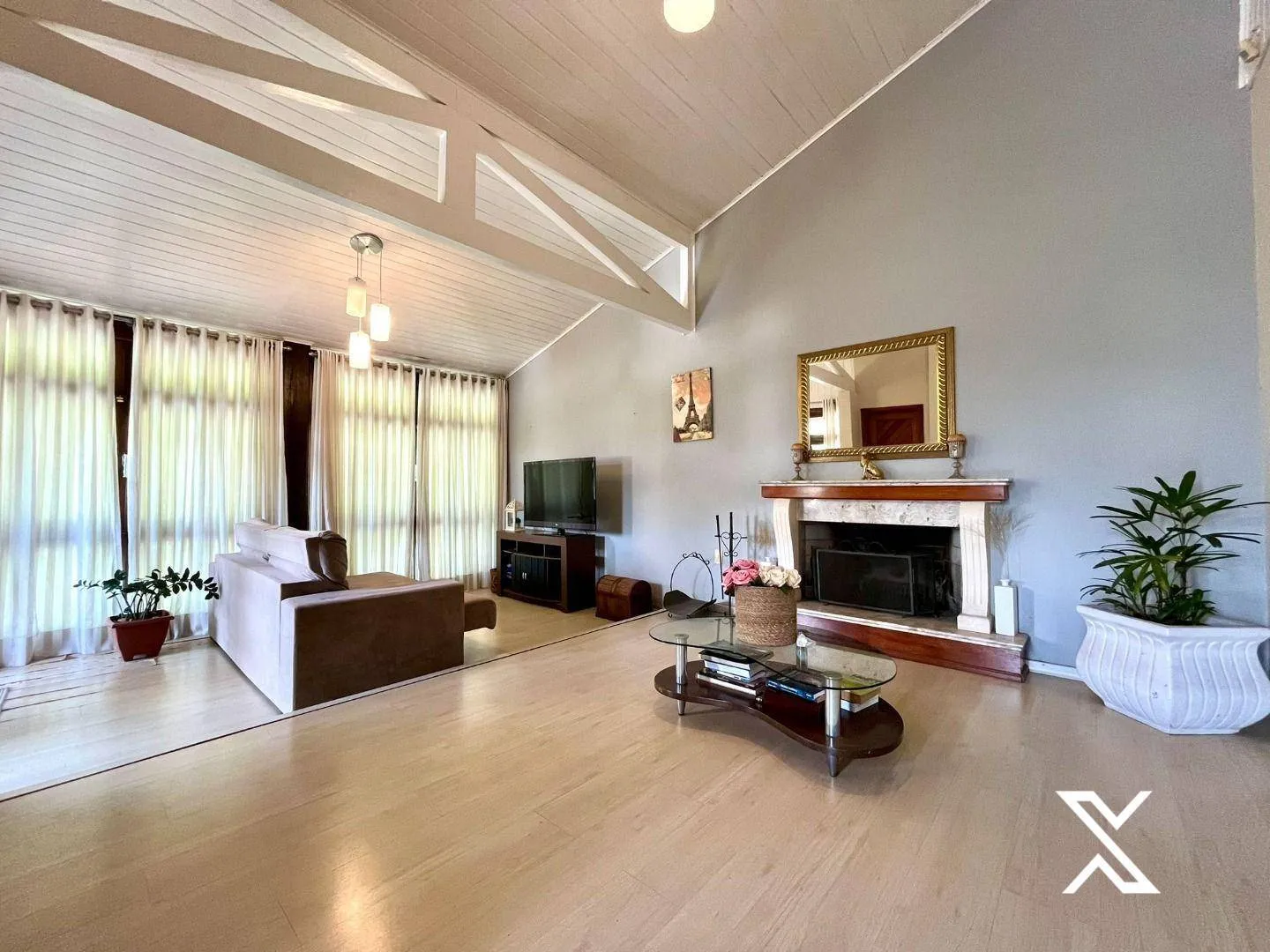 Casa com 4 dormitórios para alugar, 200 m por R$ 5.588,00/mês - Água Verde - Blumenau/SC - foto 1