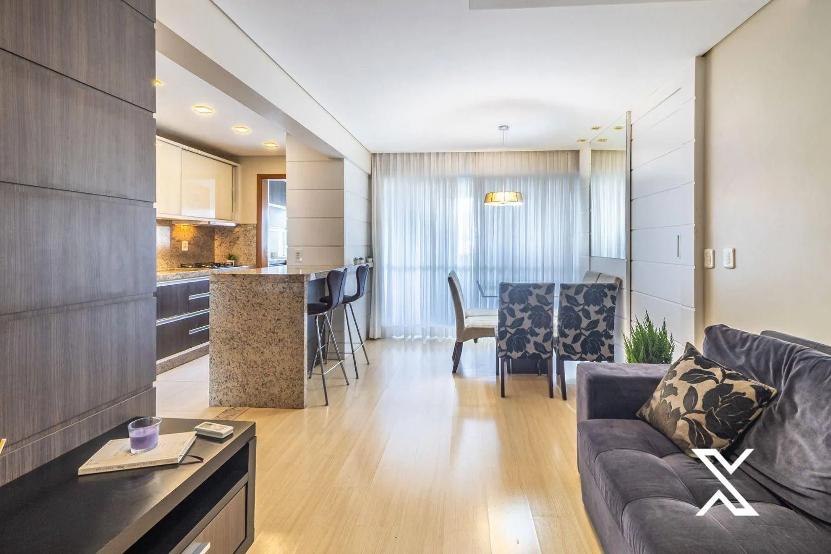 Apartamento com 2 dormitórios para alugar, 77 m por R$ 4.200,00/mês - Vila Nova - Blumenau/SC - foto 1
