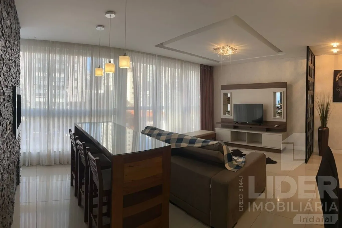 Apartamento em Meia Praia com 277,38m com 2 suítes e 1 dormitório — foto 3