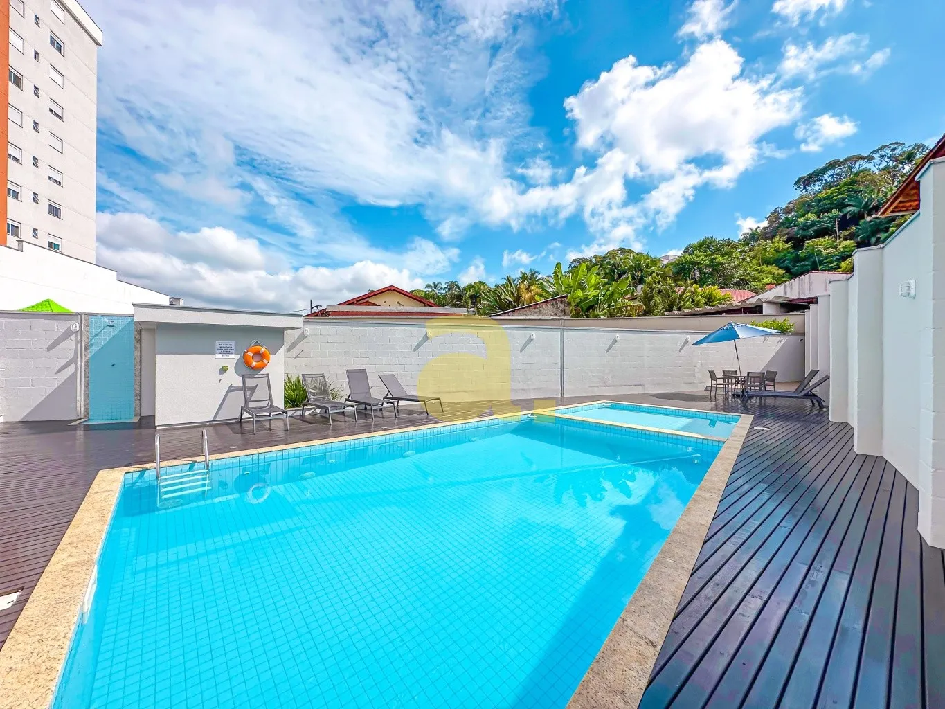 Apartamento com suíte + 2 vagas individuais em localização nobre na Itoupava Norte, Blumenau - foto 1