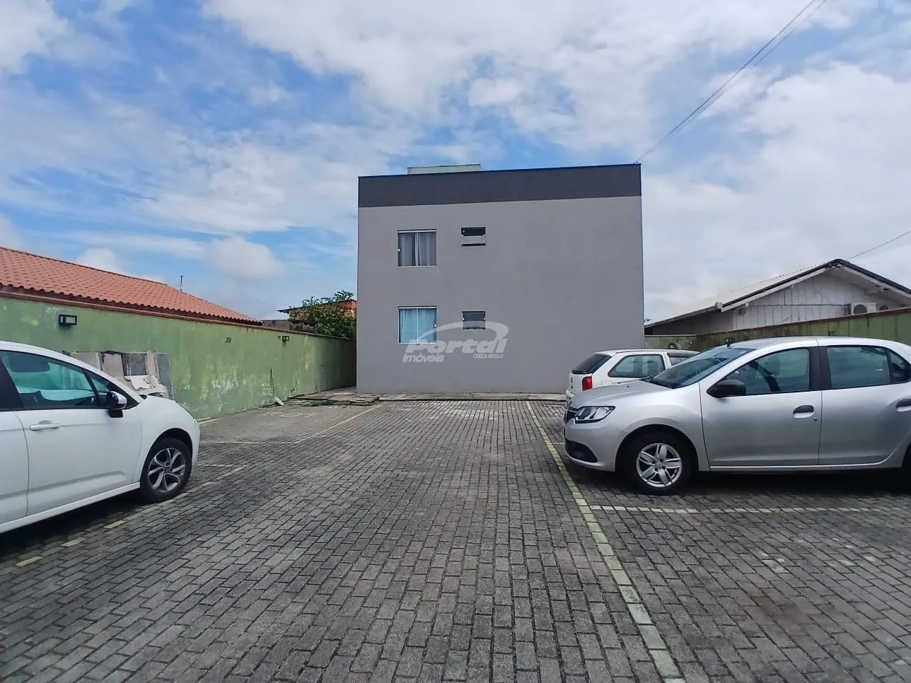 Apartamento disponível para locação no bairro Nossa Senhora Paz, em Balneário Piçarras. (Cód. 23031) - foto 1