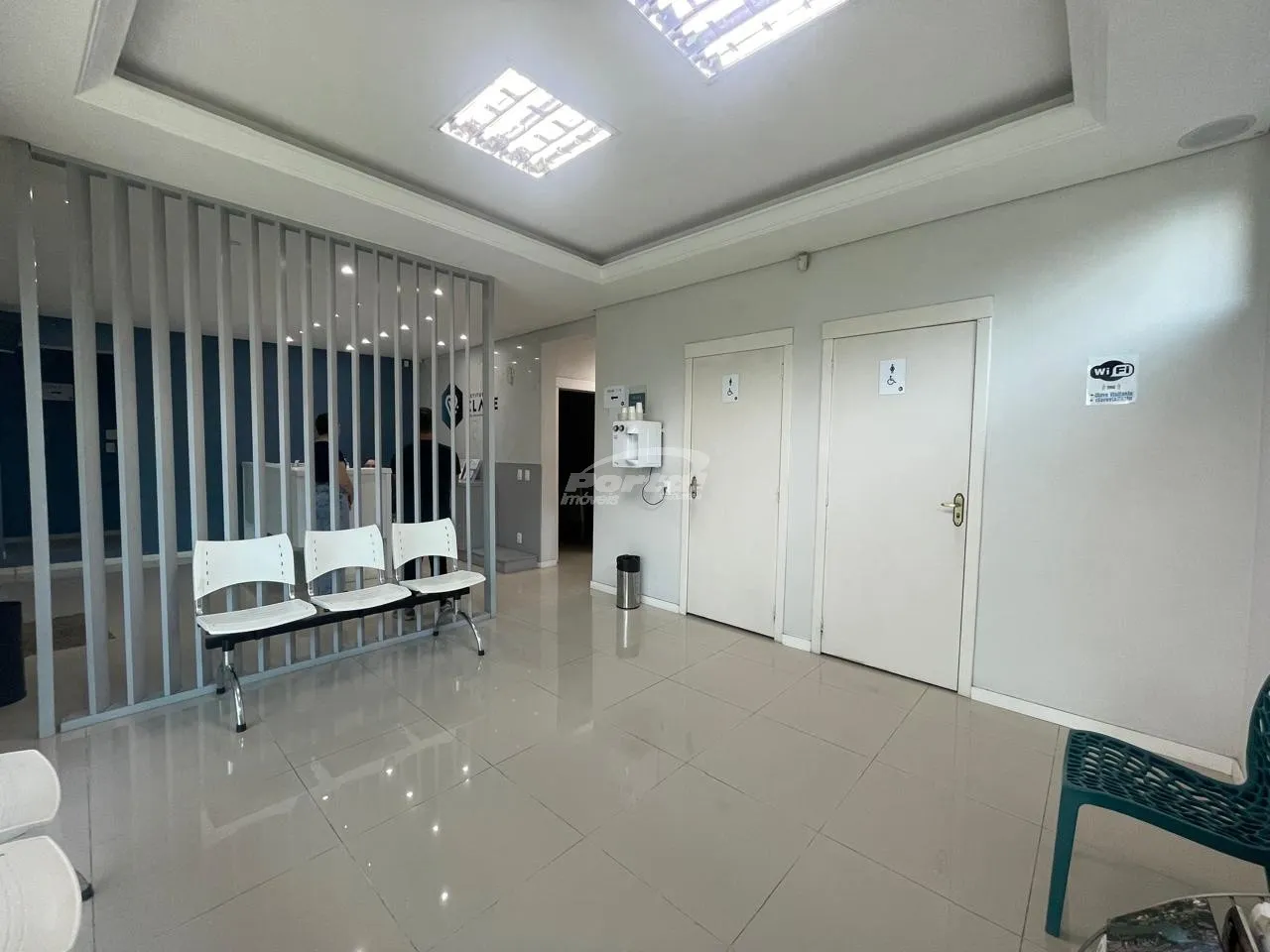 Prédio Comercial disponível para locação no Centro de Blumenau. — foto 4