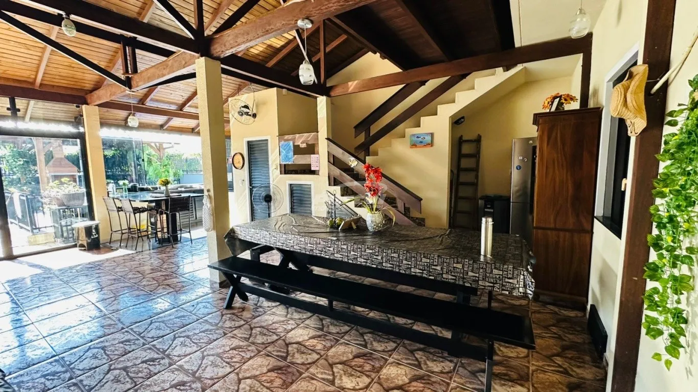 Excelente casa para VENDA no bairro Centro em PENHA! — foto 4