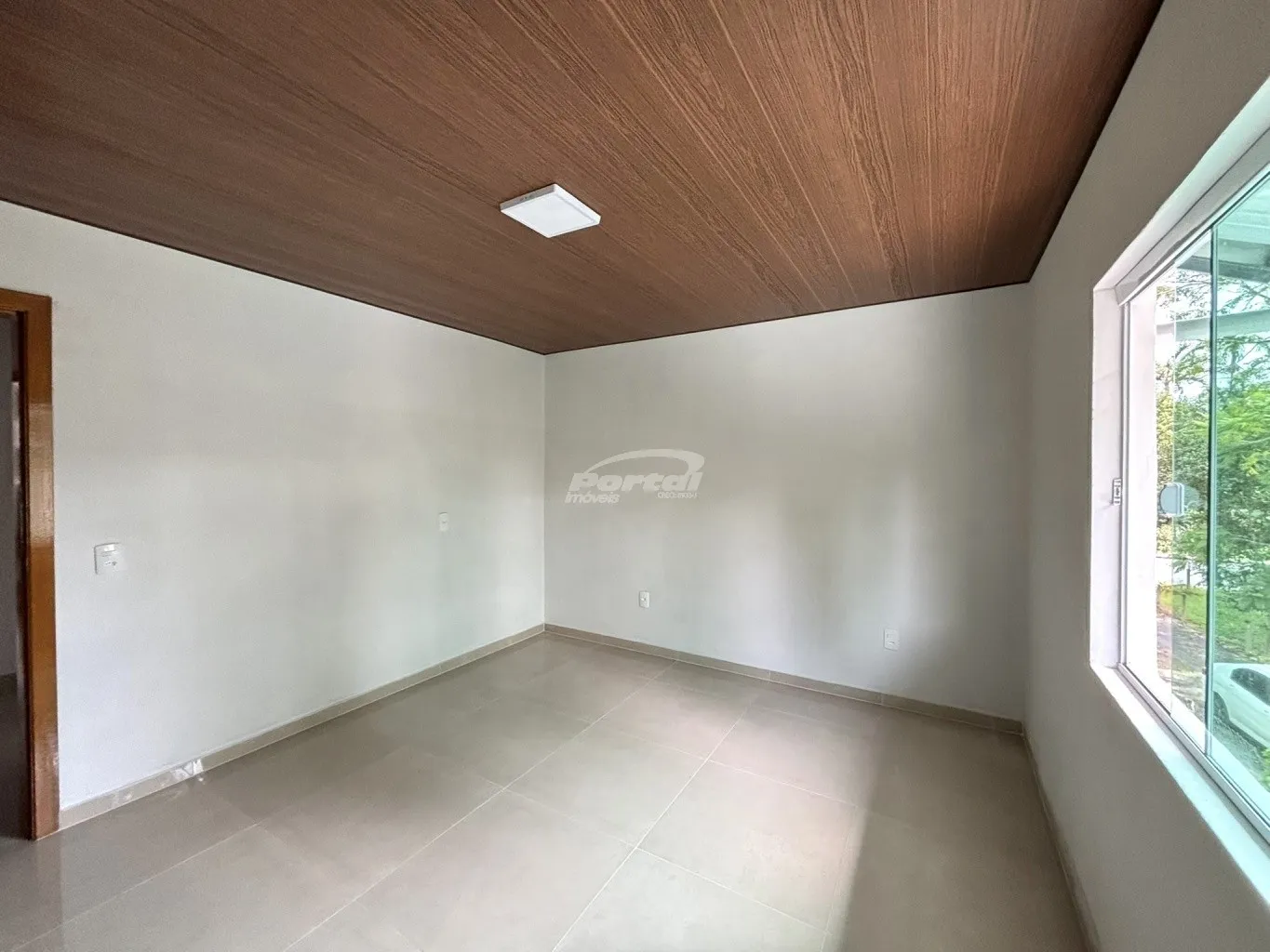 Imovel 70m, contendo 02 amplos dormitórios, sala de estar e jantar, cozinha, banheiro social, lavabo, area de serviço nos fundos e uma vaga de garagem! — foto 5