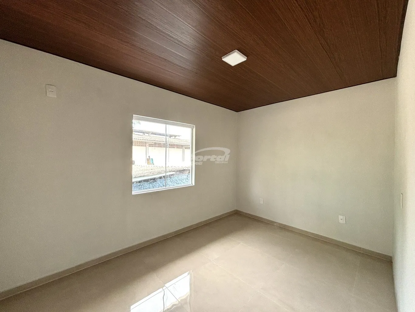 Imovel 70m, contendo 02 amplos dormitórios, sala de estar e jantar, cozinha, banheiro social, lavabo, area de serviço nos fundos e uma vaga de garagem! — foto 6