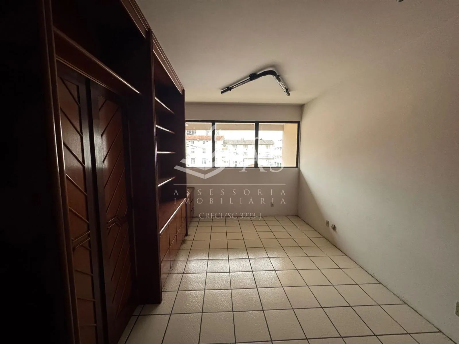 Sala Comercial localizada em Centro Clínico — foto 3