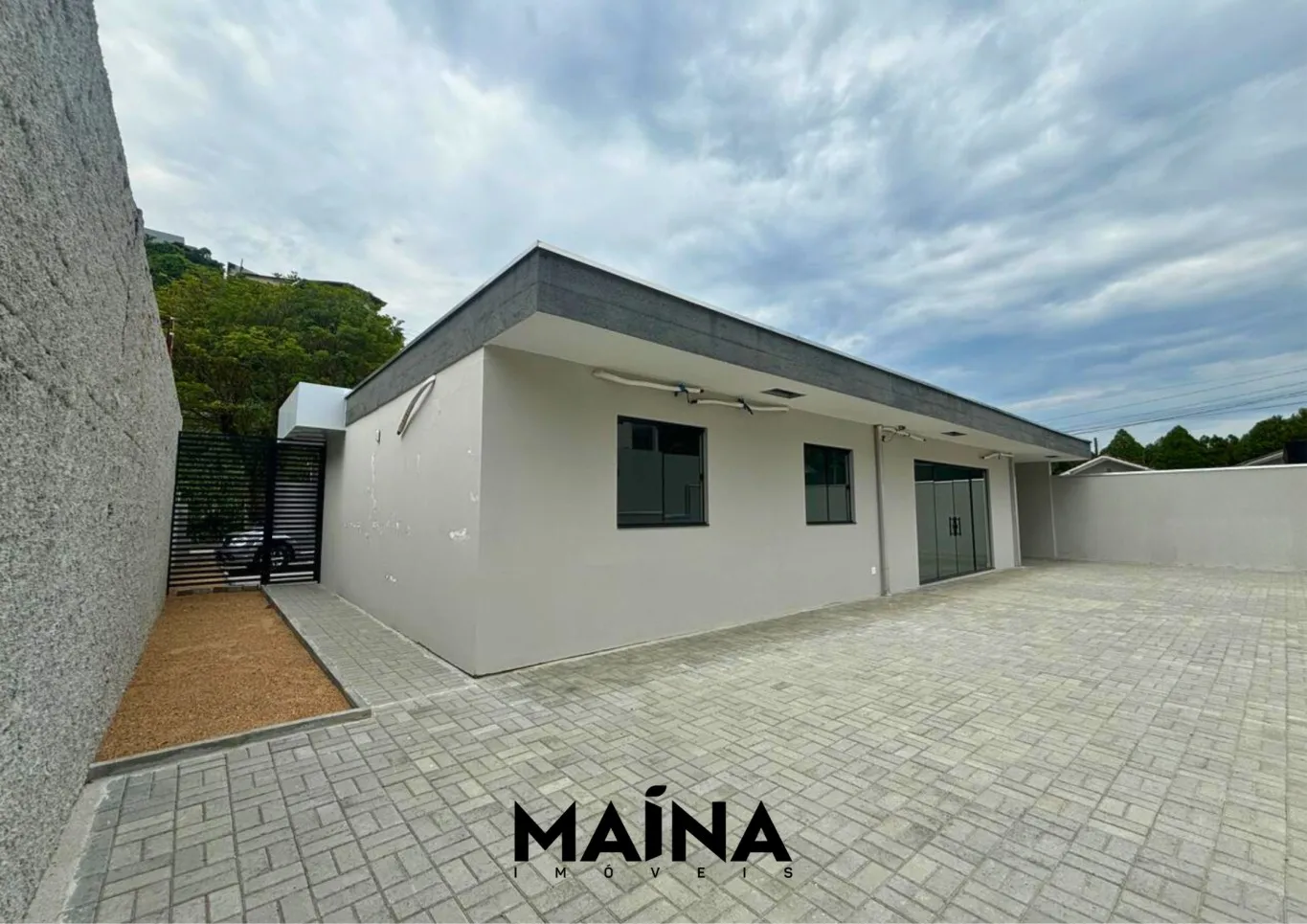 Sala Comercial Ampla com Escritórios e Estacionamento Privativo — foto 4