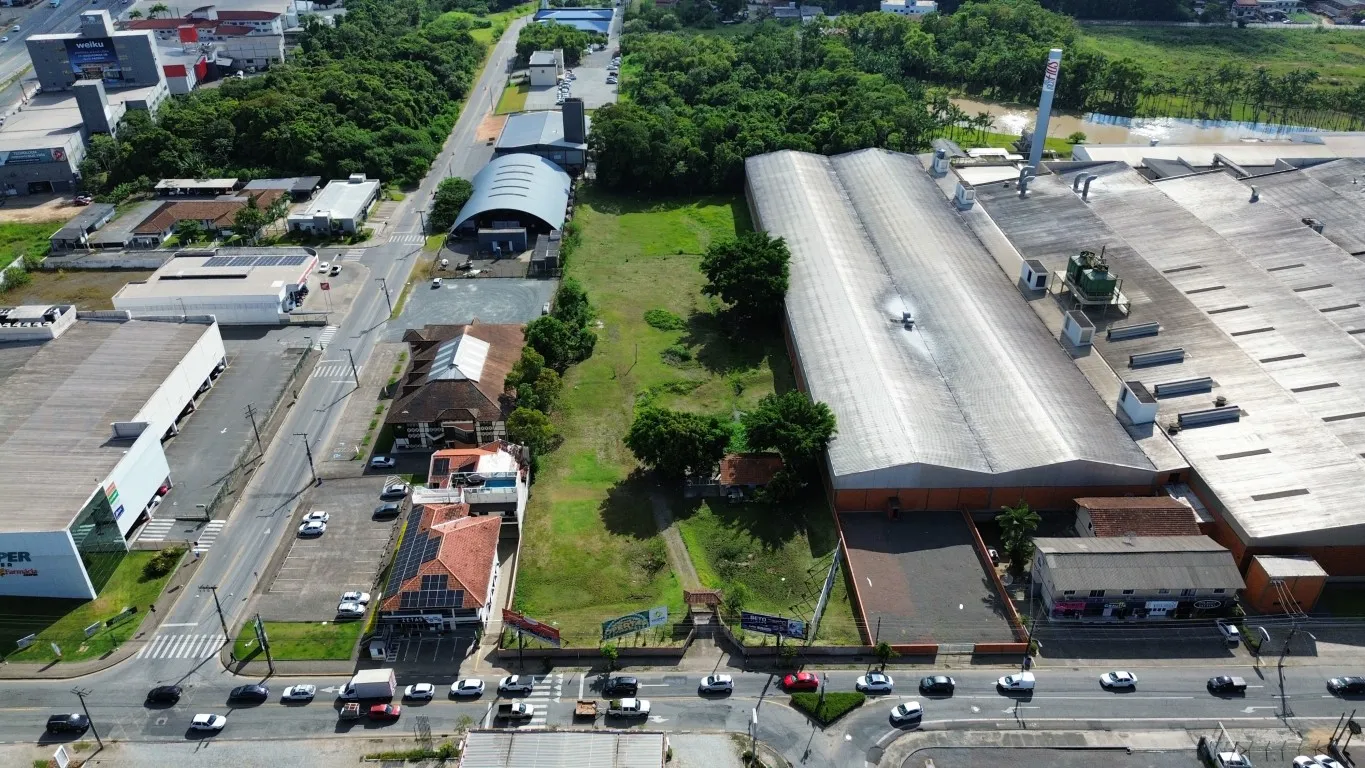 Terreno Amplo com Grande Frente e Excelente Potencial de Uso - Indaial/SC - foto 1