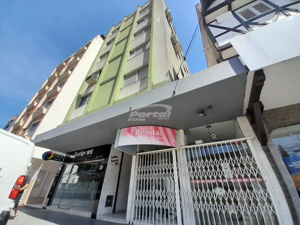 Apartamento mobiliado 1 dormitório, disponível para locação no Bairro Centro, Blumenau - foto 1
