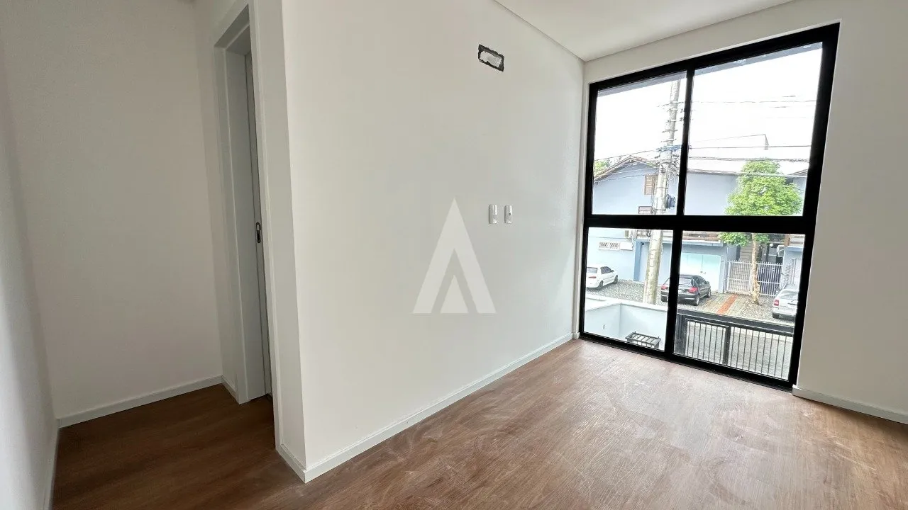 Sobrado Geminado com 2 suíte(s) à venda no bairro Costa e Silva em Joinville, por R$ 450.000.00. — foto 6